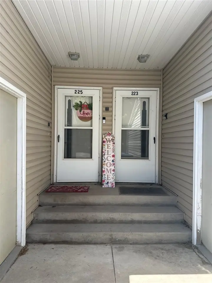 223/225 SW Swisher View Dr., Swisher, IA 52338 - #2