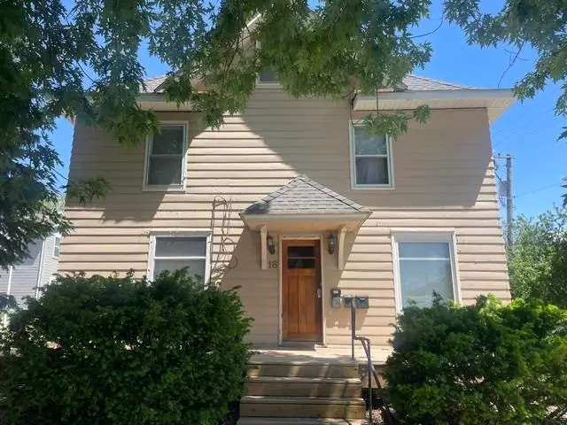 18 N Dodge Street, Iowa City, IA 52245 - #1