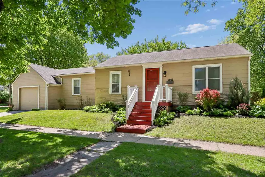 1601 Center Ave, Iowa City, IA 52240 - #3