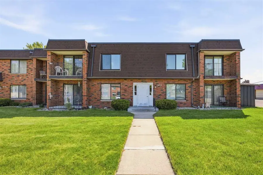 5712 Golden Ct, Cedar Rapids, IA 52402 - #2