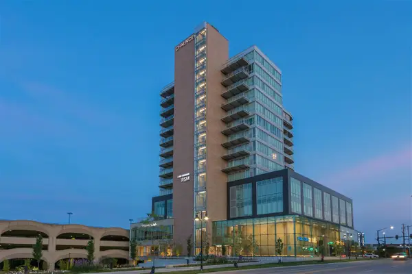 404 E College St., Iowa City, IA 52240