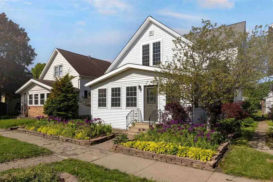 716 8th Street SW, Cedar Rapids, IA 52404 - #2