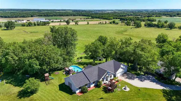 2963 170th St, South Amana, IA 52334