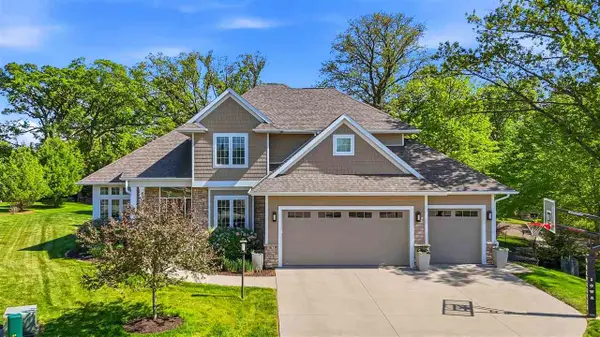 302 Windmill Pl, Iowa City, IA 52245