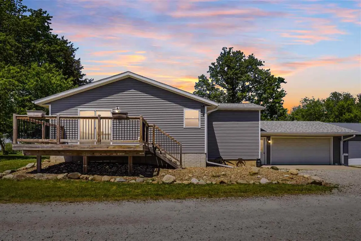7850 20th Ave, Blairstown, IA 52209 - #1