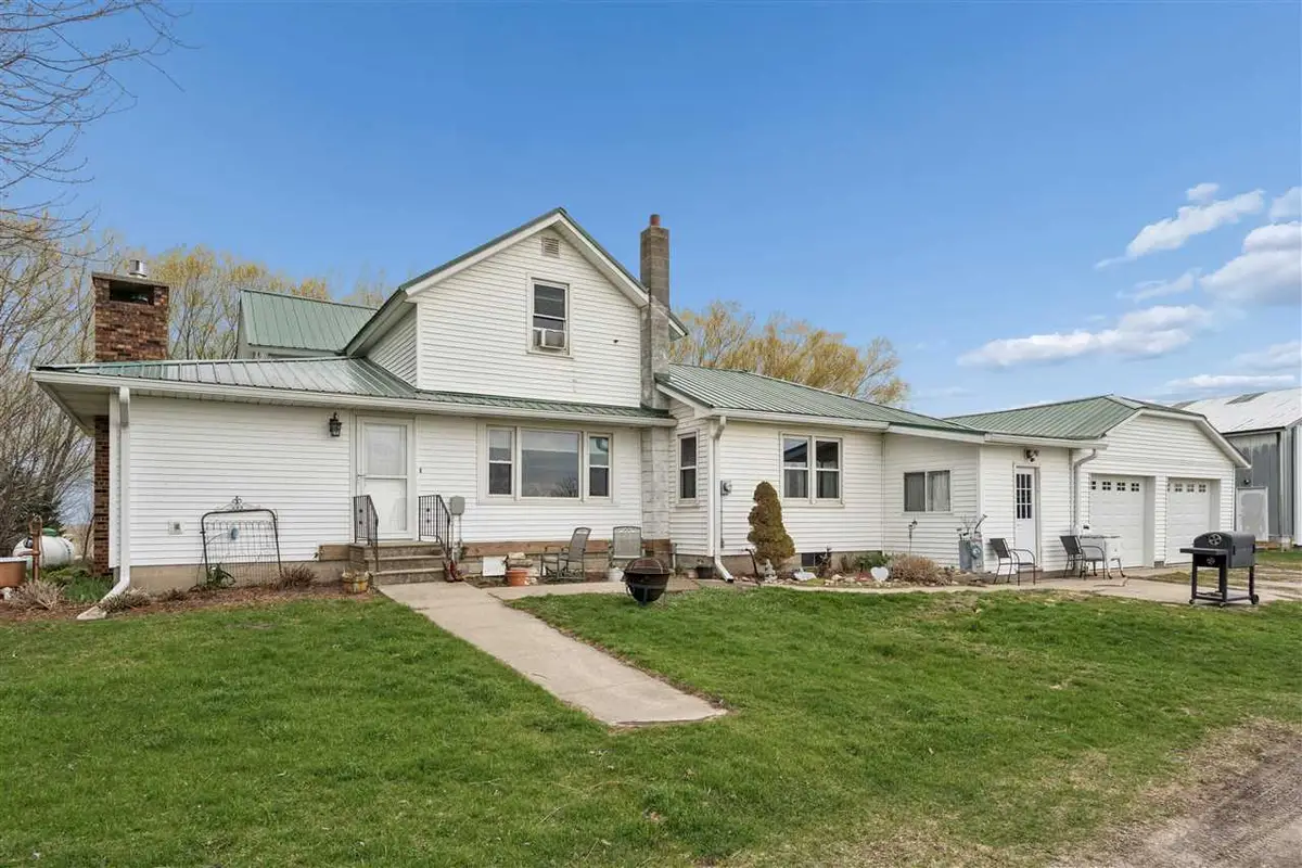1317 68th St, Keystone, IA 52249 - #1