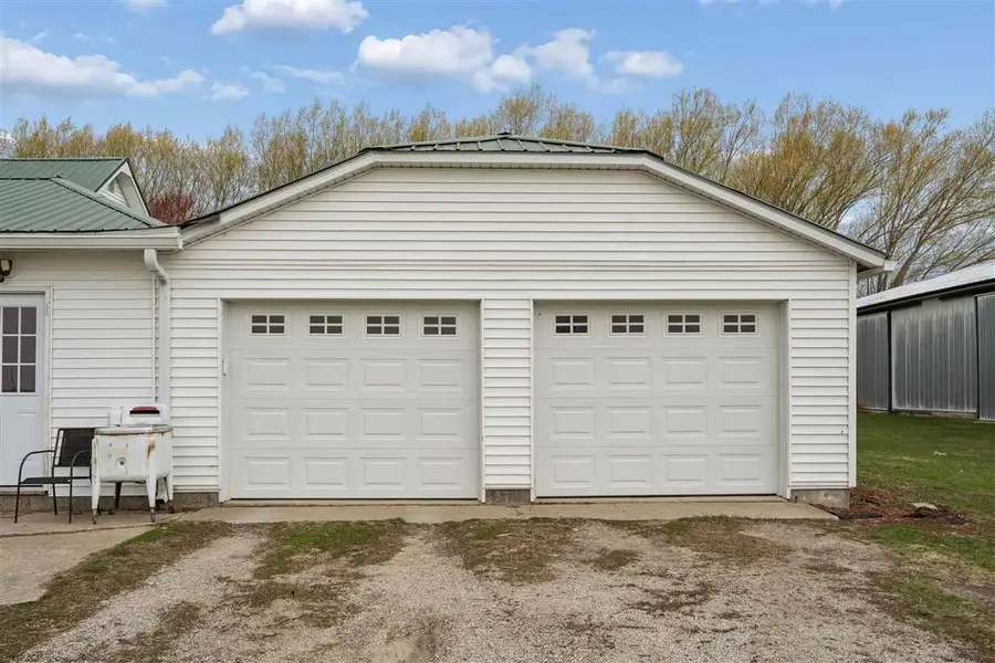 1317 68th St, Keystone, IA 52249 - #3