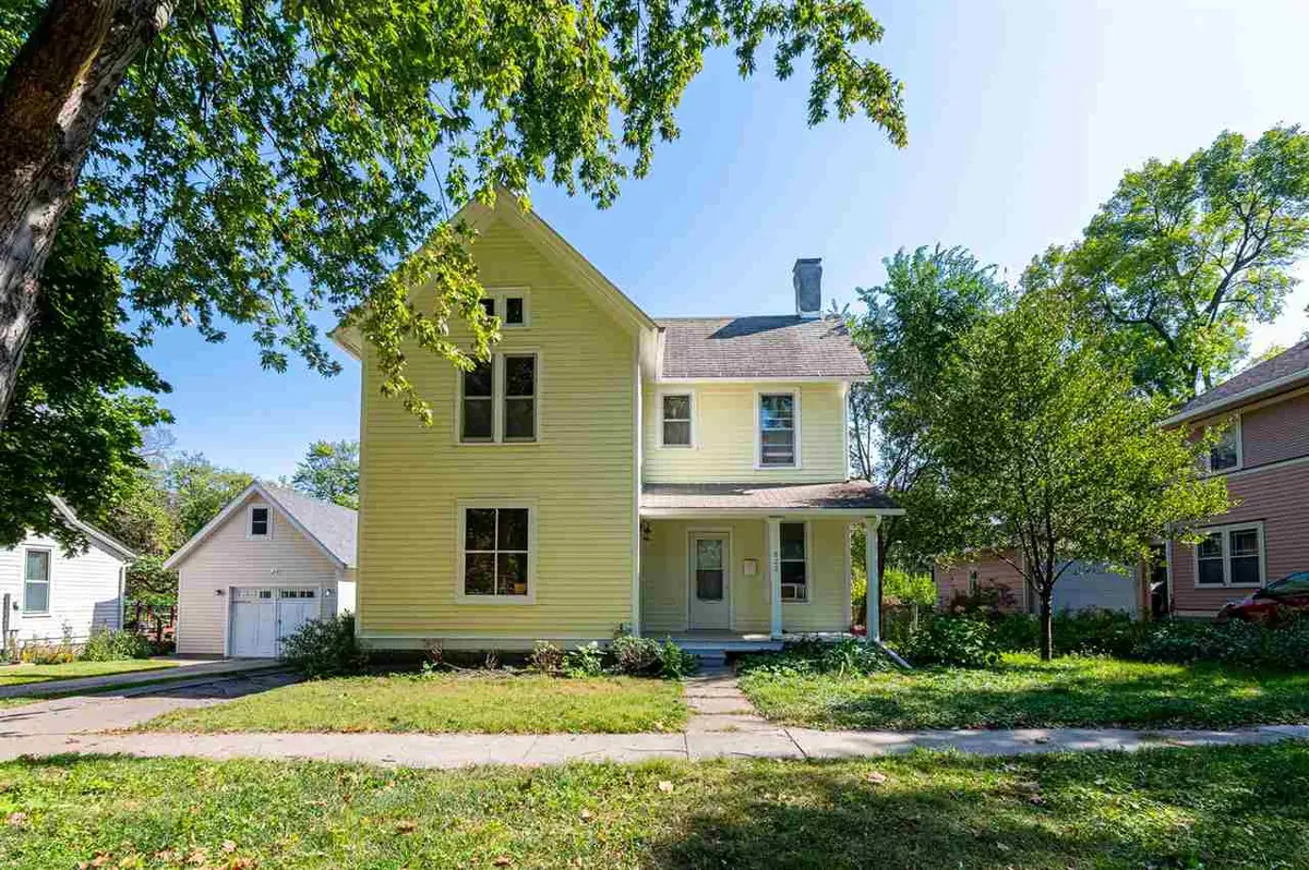 822 Roosevelt St., Iowa City, IA 52245 - #1