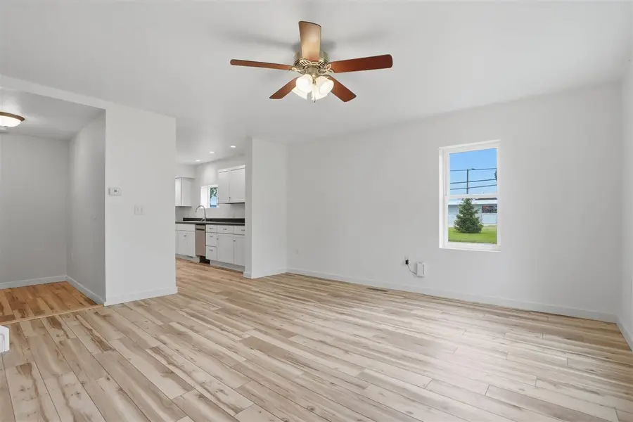 316 E 3rd St, Washington, IA 52353 - #2