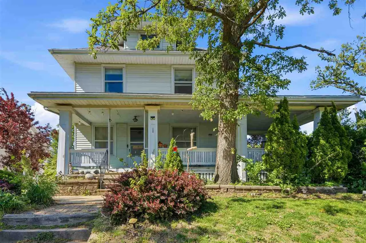 1526 C Ave NW, Cedar Rapids, IA 52405 - #1