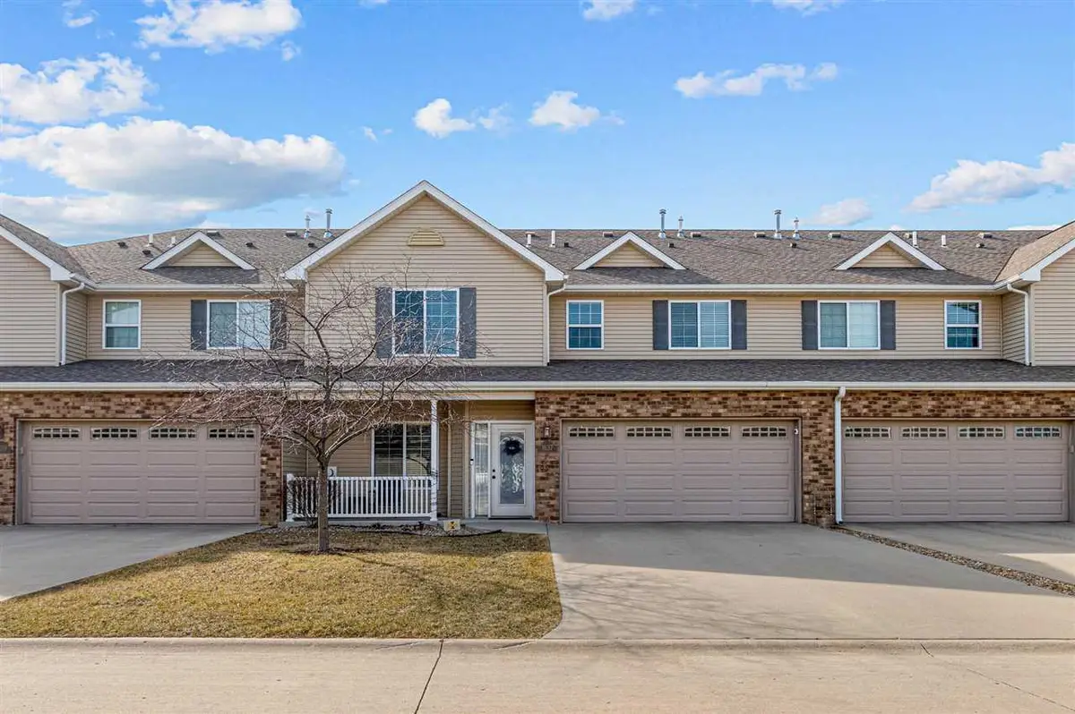 1554 Burr Dr, North Liberty, IA 52317 - #1