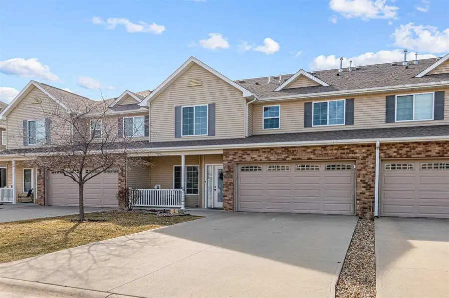 1556 Burr Dr, North Liberty, IA 52317 - #2