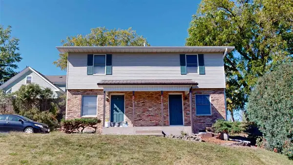 825 Emerald St, Iowa City, IA 52246