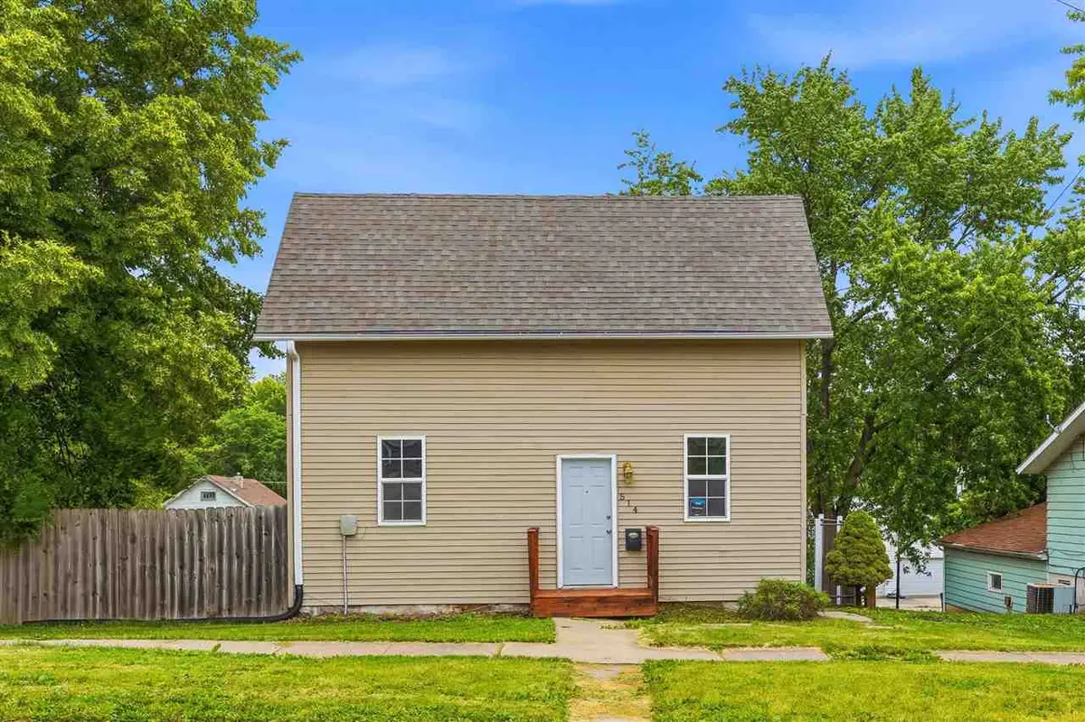 514 S Avenue C, Washington, IA 52353 - #1