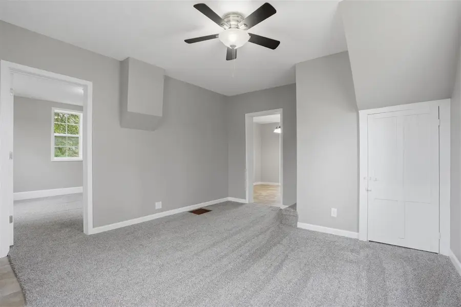 514 S Avenue C, Washington, IA 52353 - #2