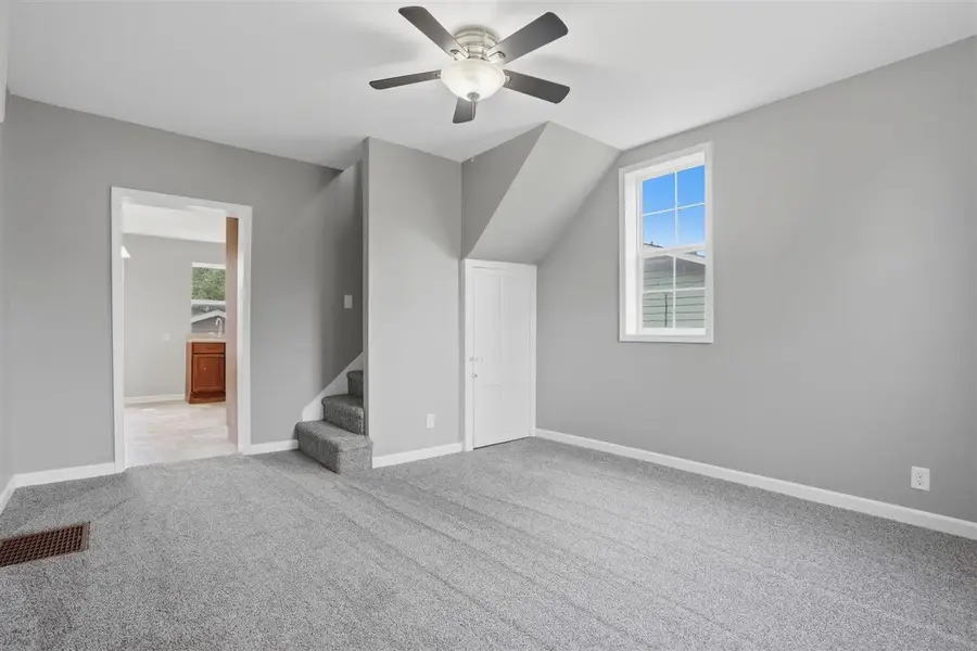 514 S Avenue C, Washington, IA 52353 - #3