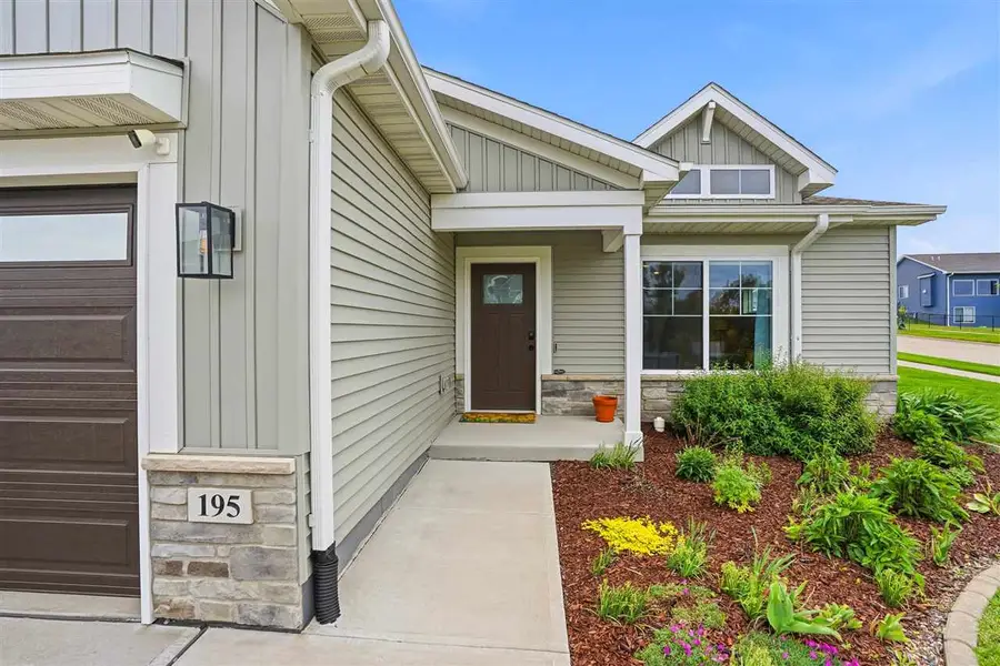 195 Sedona St, Iowa City, IA 52246 - #3