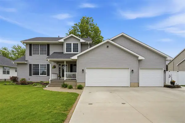 1415 Lyndhurst Dr., Hiawatha, IA 52233