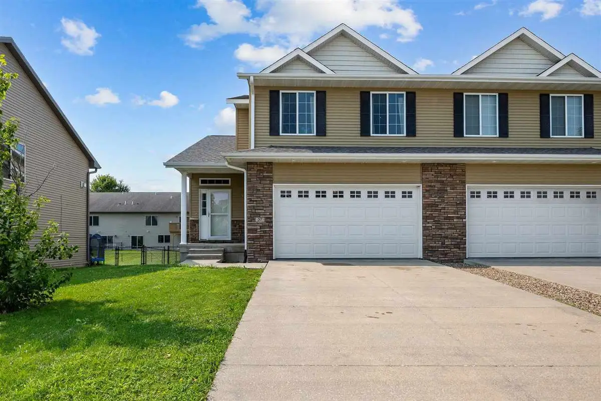 37 Ash Ct, North Liberty, IA 52317 - #1
