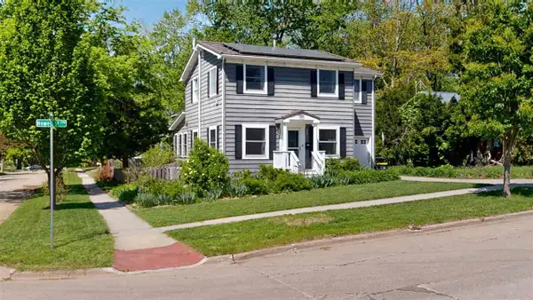 1135 Howell St, Iowa City, IA 52240