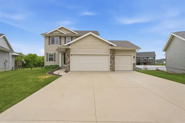 6309 Prairie Sage Drive SW, Cedar Rapids, IA 52404