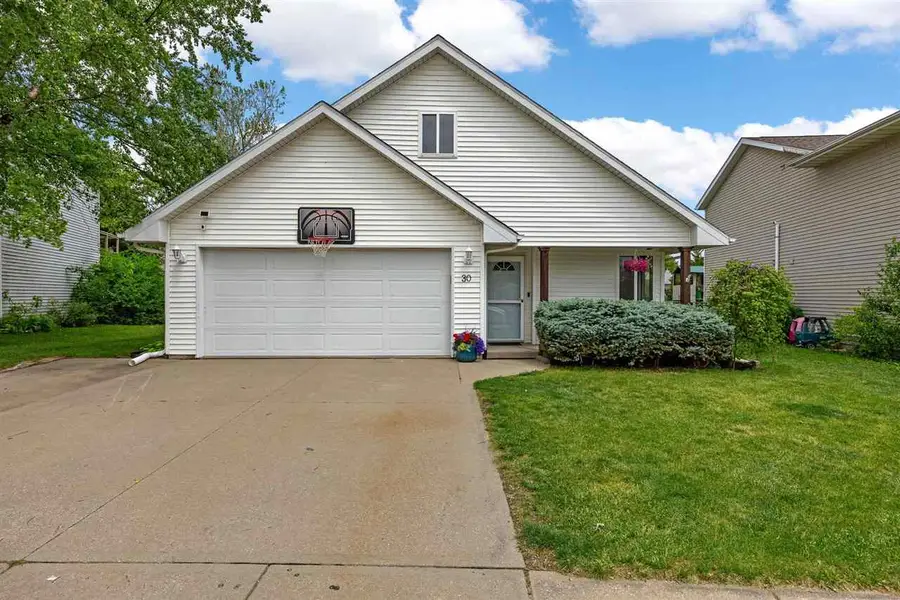 30 Augusta Crt, North Liberty, IA 52317 - #2