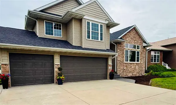 4421 Tempe Pl, Iowa City, IA 52246