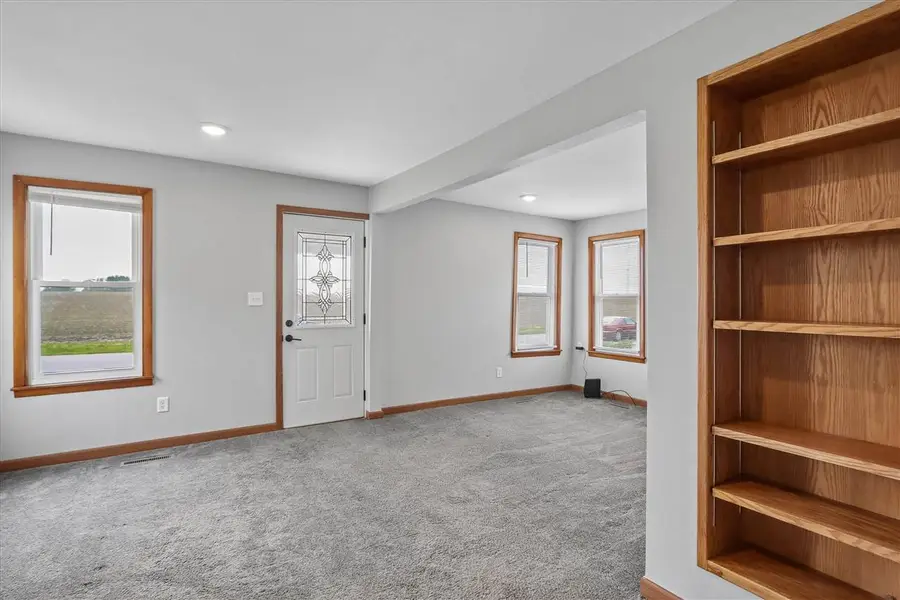 302 W Linn St., Lone Tree, IA 52755 - #3