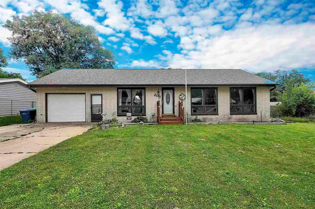 206 W Gibson St., West Liberty, IA 52776 - #1