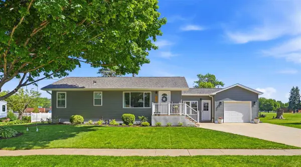 703 F Avenue, Kalona, IA 52247