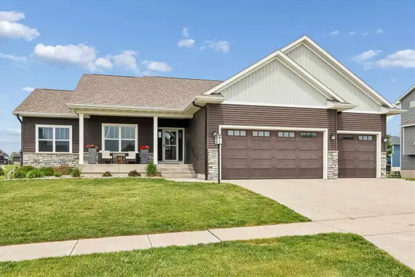 390 Canterbury St, North Liberty, IA 52317