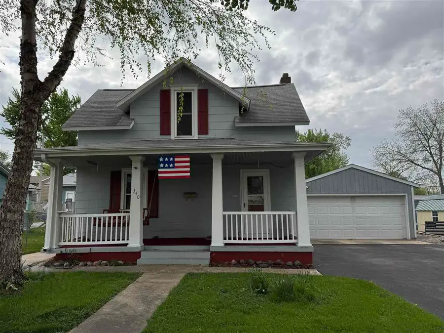 1340 8th St, Marion, IA 52302 - #2