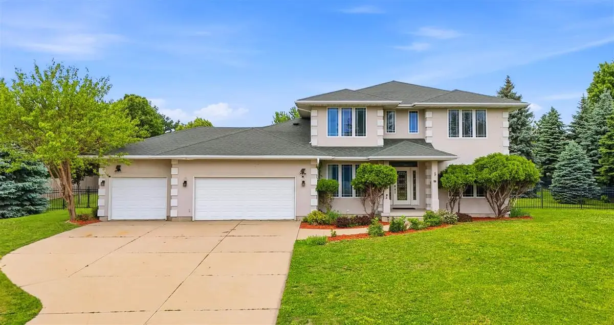 7012 Deer Horn Trl, Cedar Rapids, IA 52411 - #1