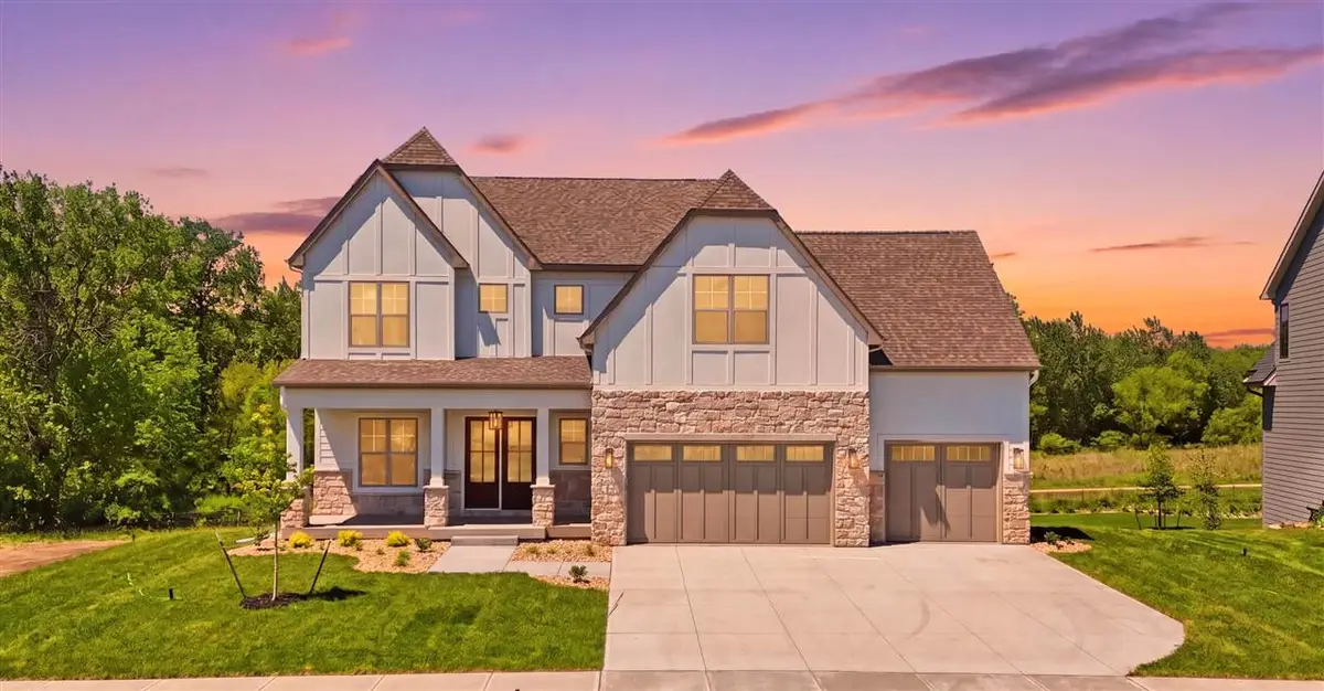 411 Macbride Trl, Solon, IA 52333 - #1