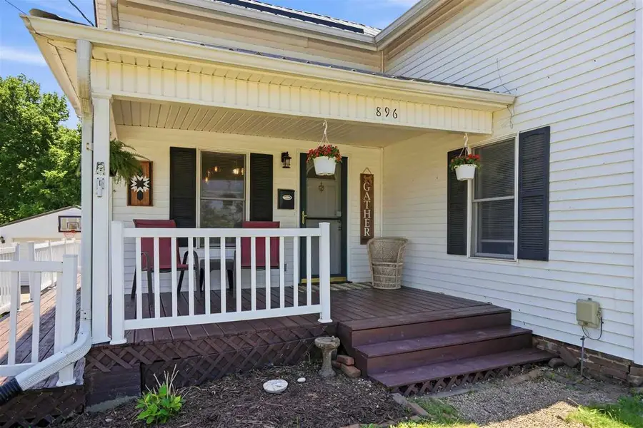 896 Climer St, Muscatine, IA 52761 - #3