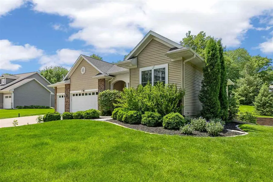 1506 Brown Deer Rd, Coralville, IA 52241 - #3