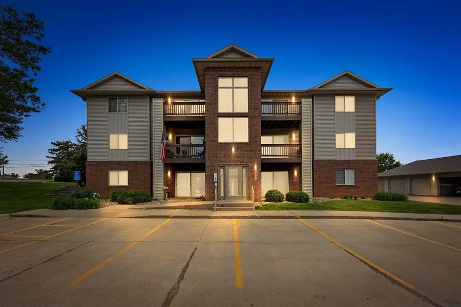 3000 Wilson Ave SW #3, Cedar Rapids, IA 52404 - #3