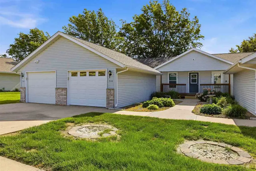 514 Iris Ave, Tiffin, IA 52340 - #2