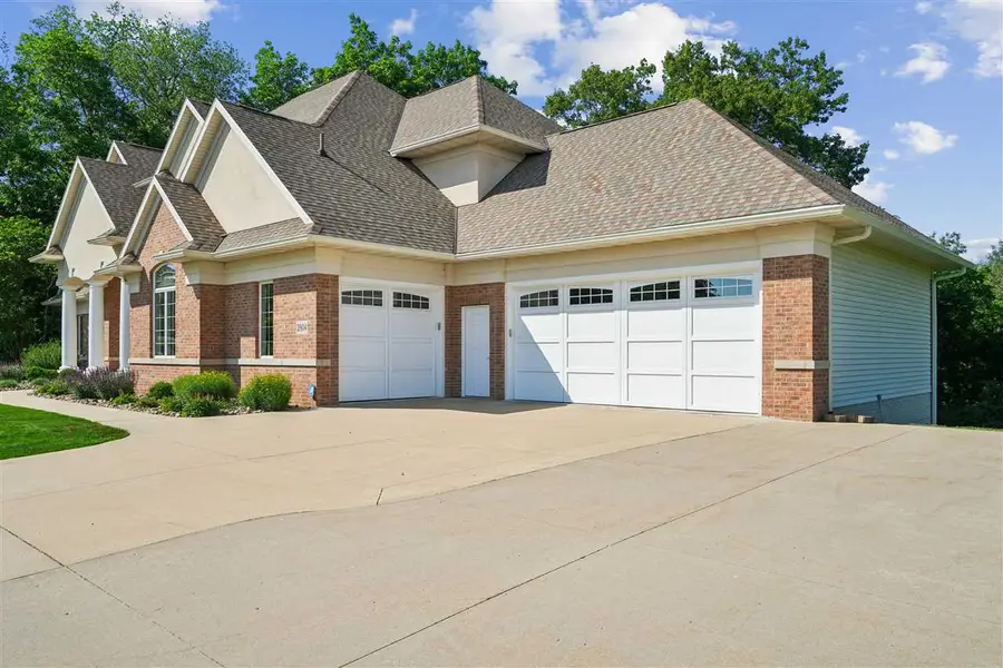 2804 NW Deer Valley Drive, Swisher, IA 52338 - #3