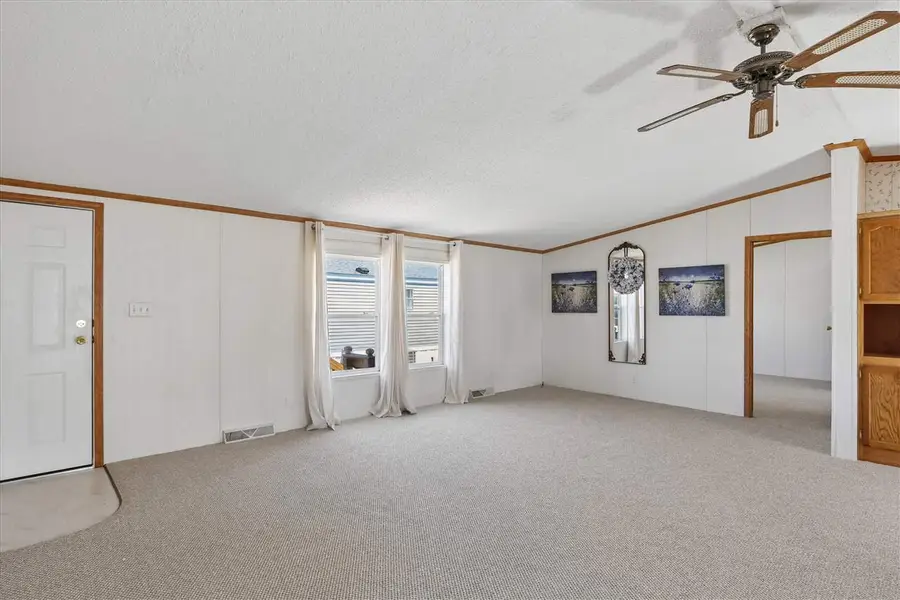 171 Golfview Ct, North Liberty, IA 52317 - #3