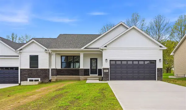 1885 Carroll Ct, North Liberty, IA 52317
