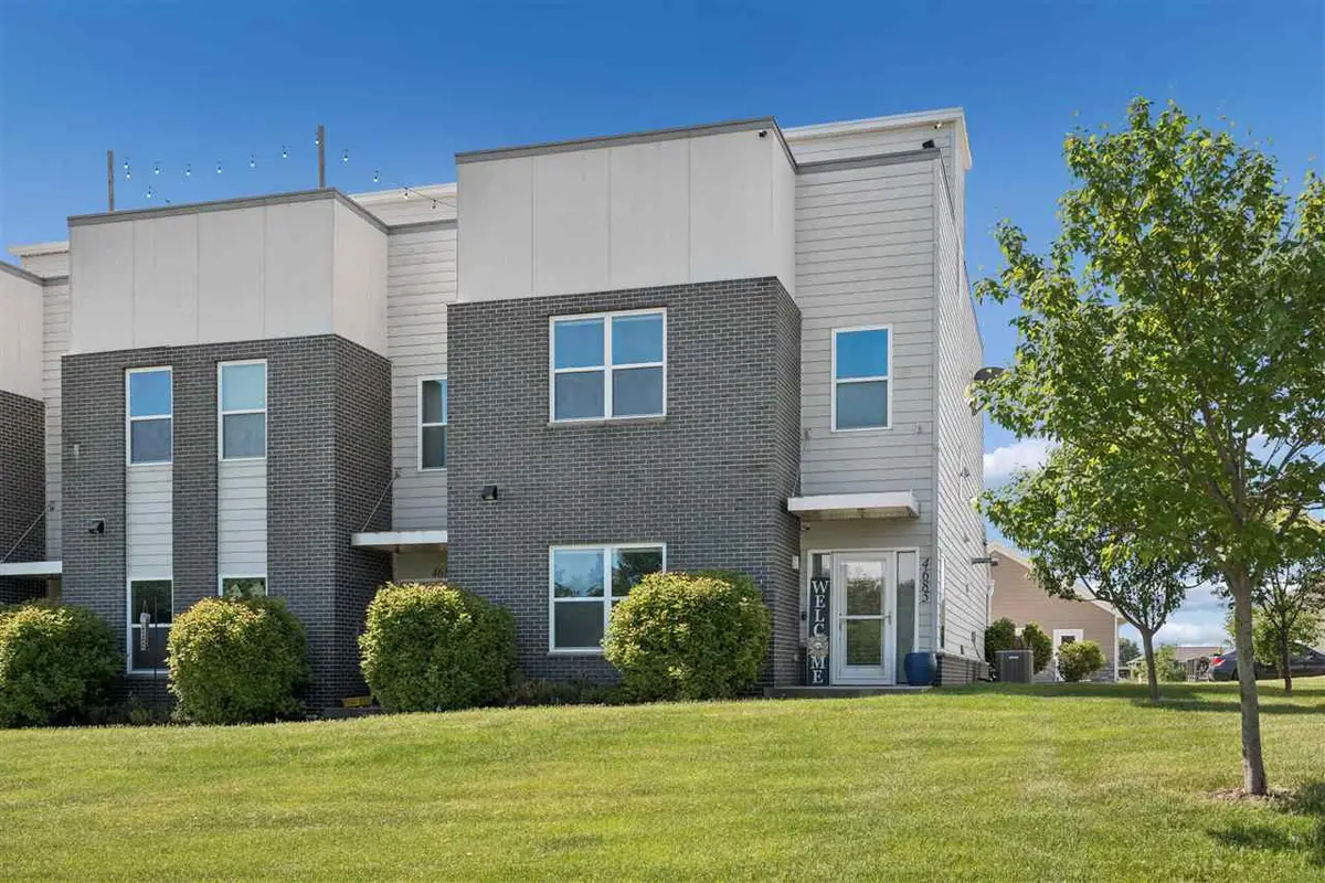 4685 Herbert Hoover Hwy, Iowa City, IA 52240 - #1