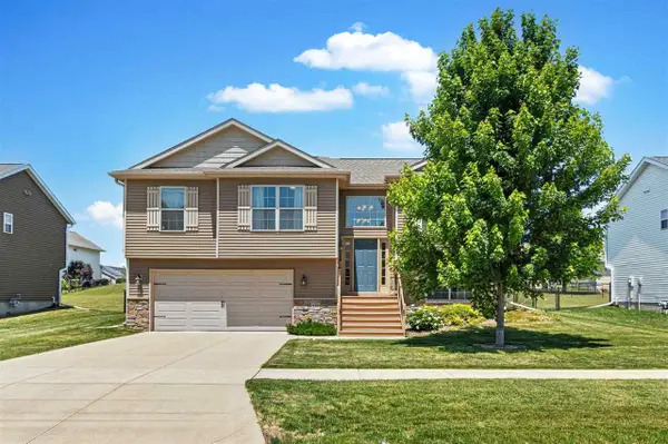330 S Stewart, North Liberty, IA 52317