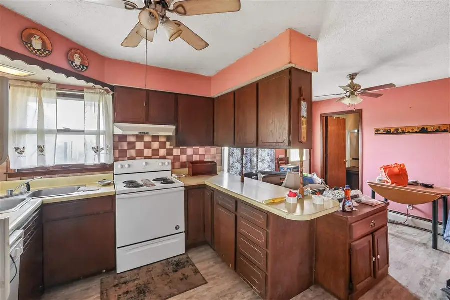 1742 520th Ave, Deep River, IA 52222 - #2