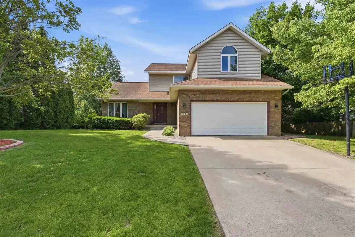 1935 Flanigan Ct, Iowa City, IA 52246 - #1