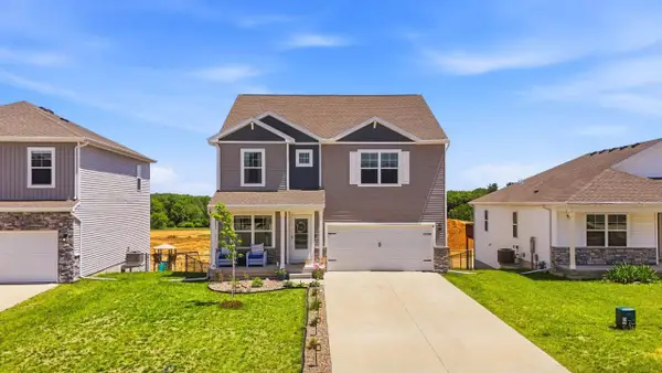 3179 Scanlon Farms Rd, Coralville, IA 52241