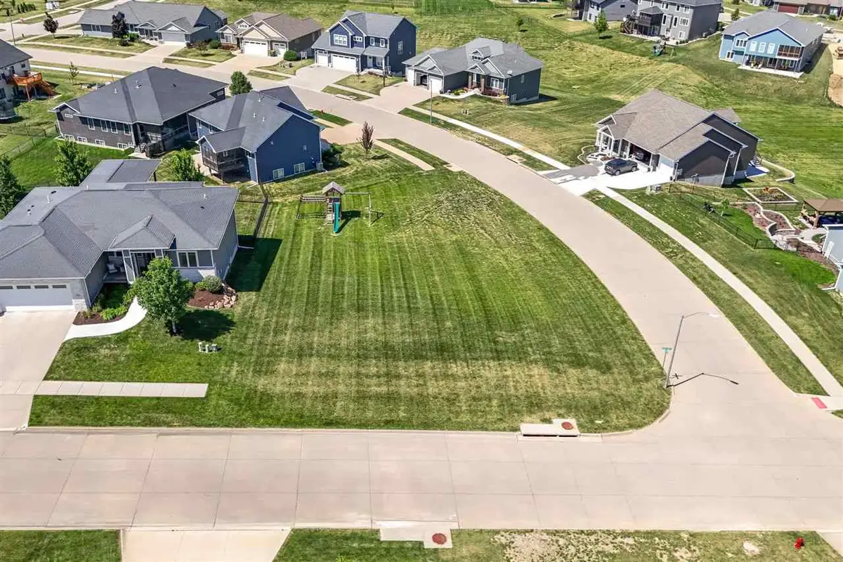 4152 Barbaro Ave, Iowa City, IA 52240 - #1