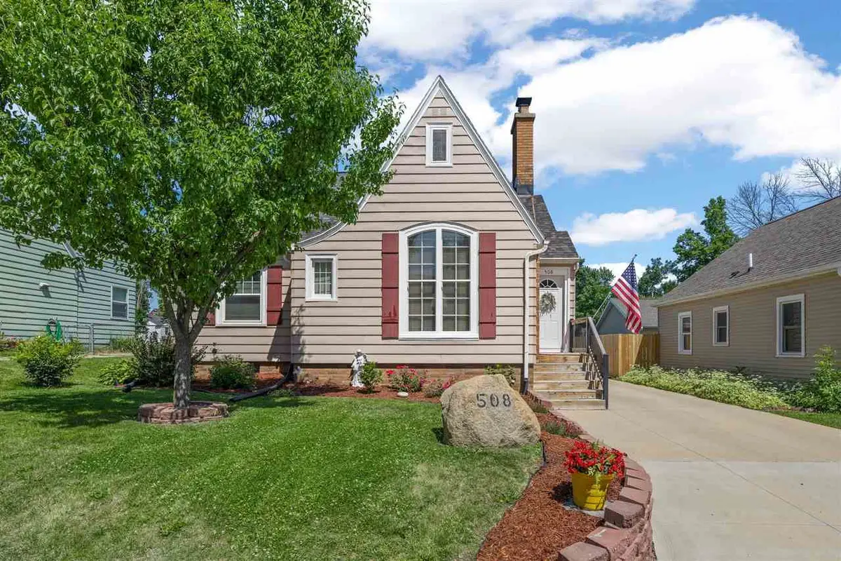 508 26th Street SE, Cedar Rapids, IA 52403 - #1