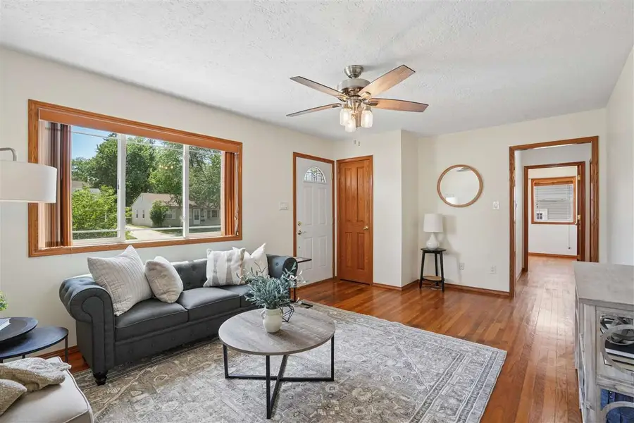 2432 9th Ave SW, Cedar Rapids, IA 52404 - #3