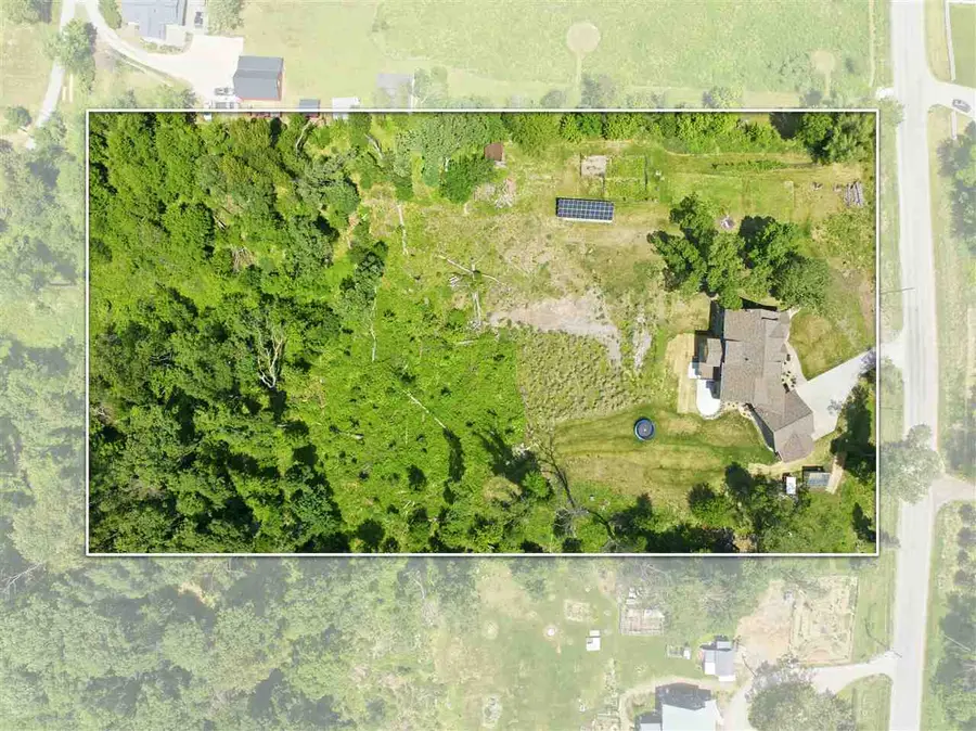 981 44th St SE, Cedar Rapids, IA 52403 - #3